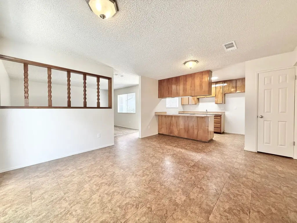 3321 Windmill Dr, Modesto, CA 95356