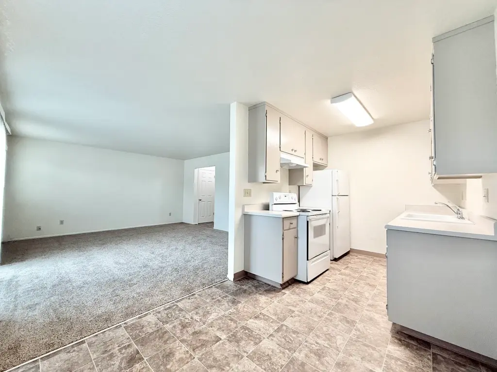 627 Stewart St, APT 30, Manteca, CA 95336